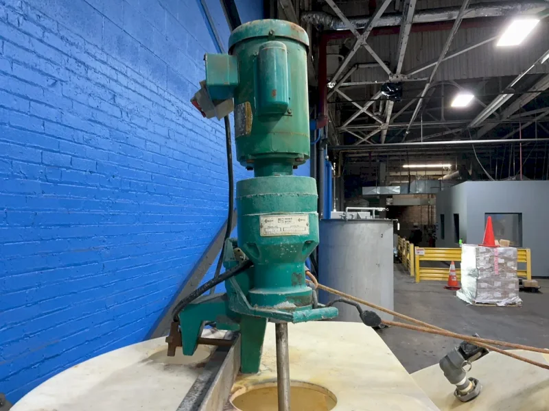 CHEMTAINER ~345 PLASTIC TANK