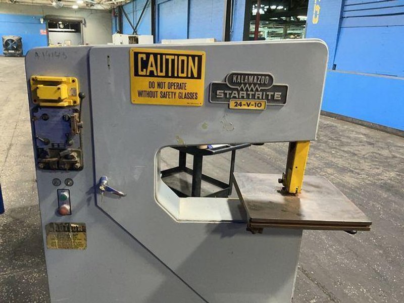 KALAMAZOO 18”-30” THROAT, 10” H STARTRITE VERTICAL BAND SAW  -  24-V-10