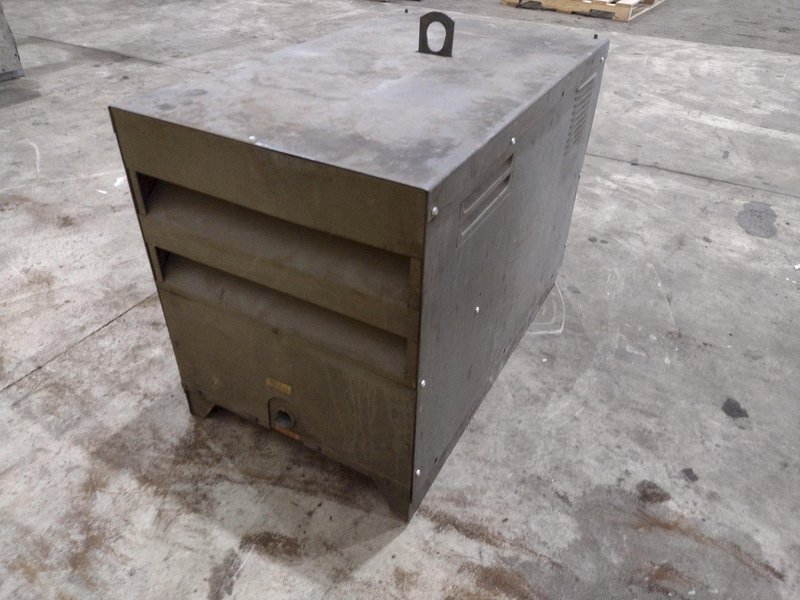 LINCOLN MODEL IDEALARC #R3S-600 WELDER POWER SUPPLY: STOCK# 23617