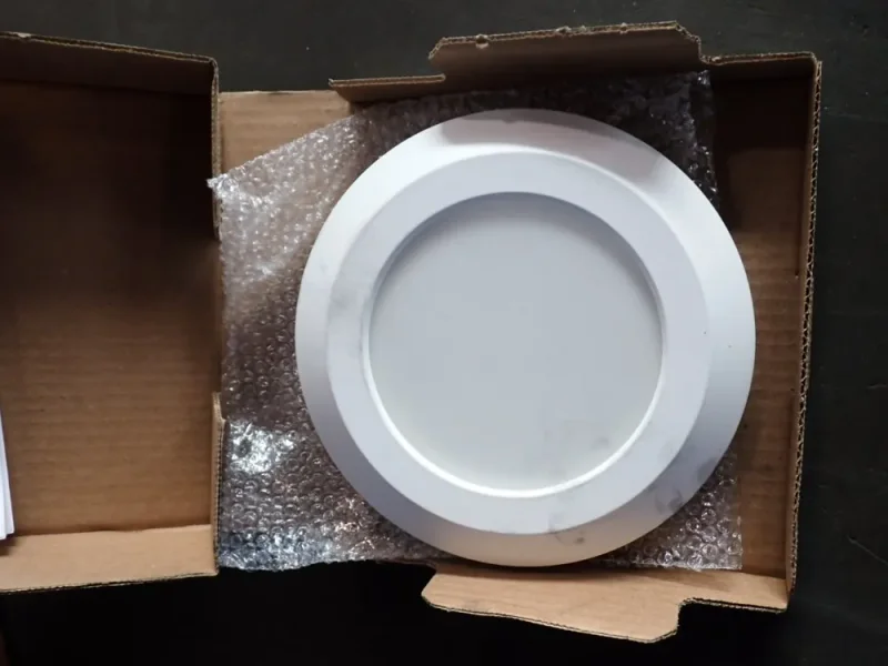 EATON 13.2 W HALO SURFACE LED DOWNLIGHT  -  SLD606927WHJB