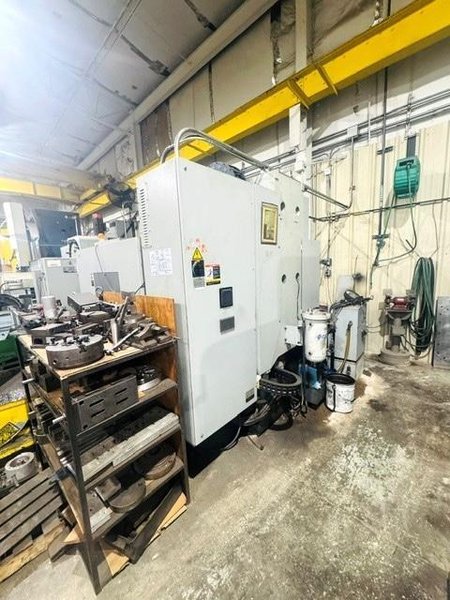 HYUNDAI-KIA VX500 VERTICAL MACHINING CENTER. STOCK # 0879126