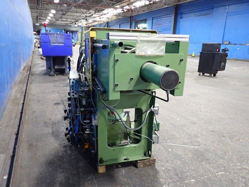ARBURG INJECTION MOLDING MACHINE  -  270 M 350-90