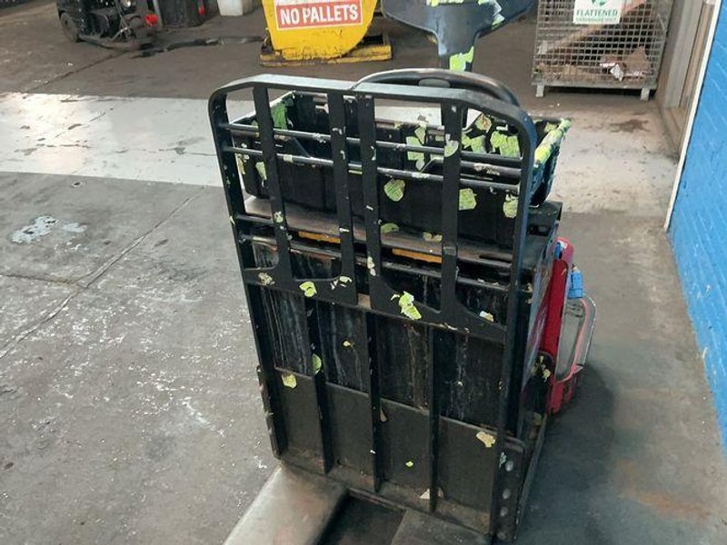 Raymond  8000 Lbs  Electric Pallet Jack  - 8410
