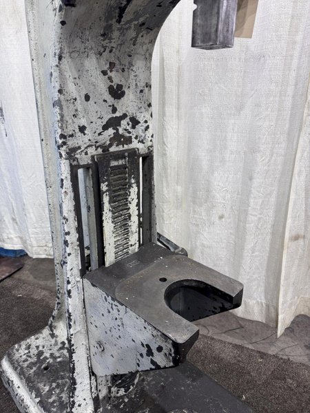 12-TON ATLAS MODEL 4 COMPOUND ARBOR PRESS: STOCK #80934