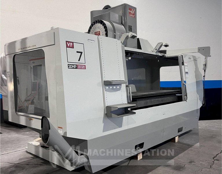 Haas VF-7D/40 CNC Vertical Machining Center – Mill