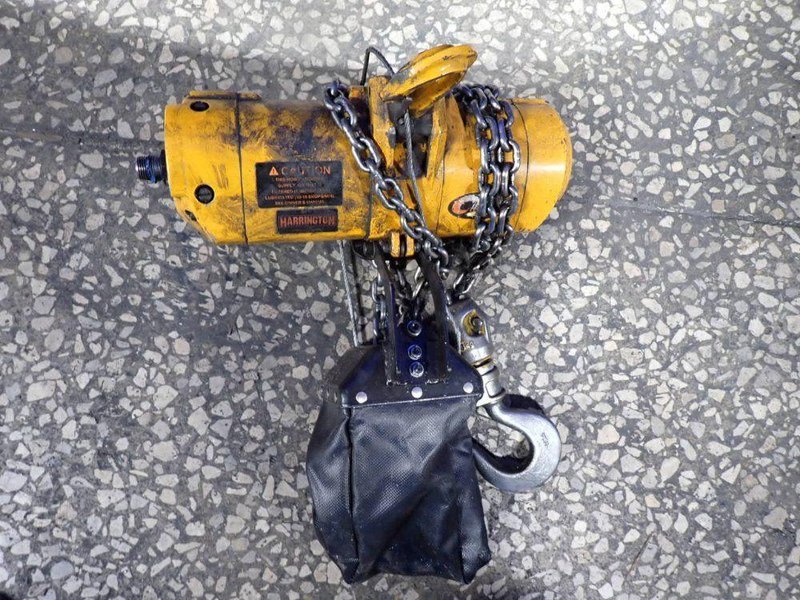 HARRINGTON 1/2 TON HOIST