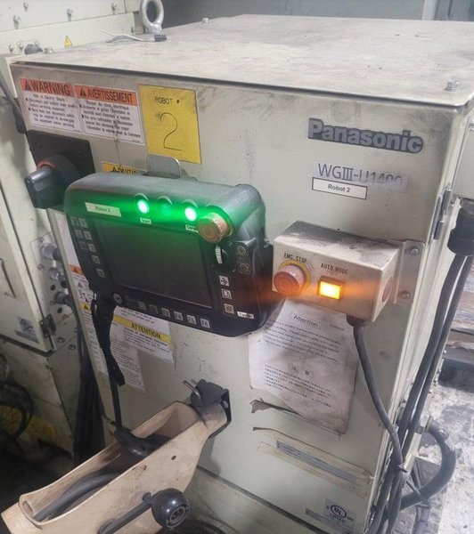 Miller Performarc 3-Arm Robotic Weld Cell, 2014 – Panasonic TA1600 Robots