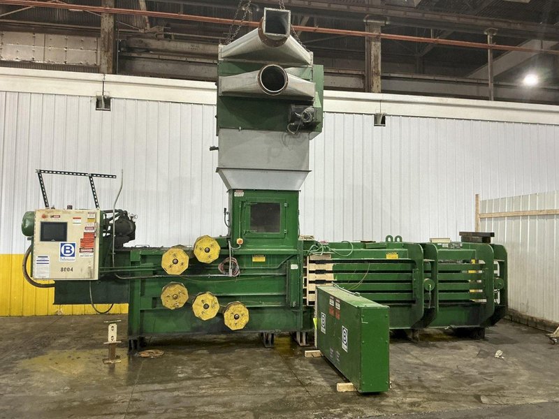 36" X 29" X 30 HP BALEMASTER MODEL #4030G-8 AUTO TIE HORIZONTAL BALER 2007: YOBRO #25000