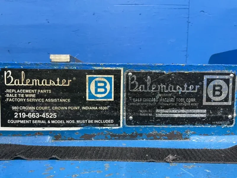 BALEMASTER 28” X 104” X 72” BALER