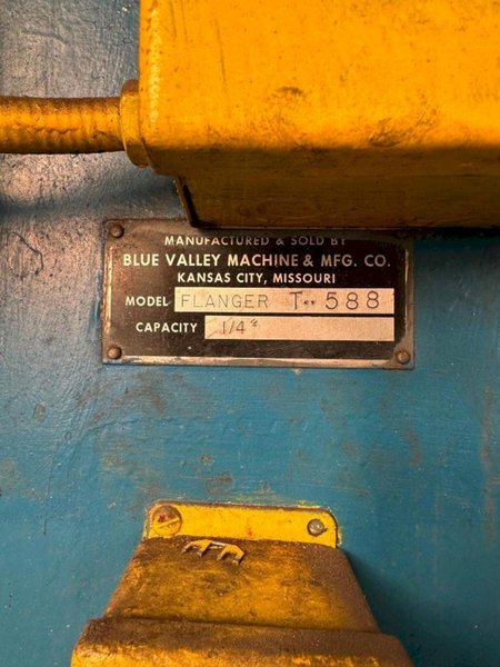 1/4&quot; CAPACITY BLUE VALLEY MODEL #FLANGER-T-588 FLANGING MACHINE: YOBRO #24453