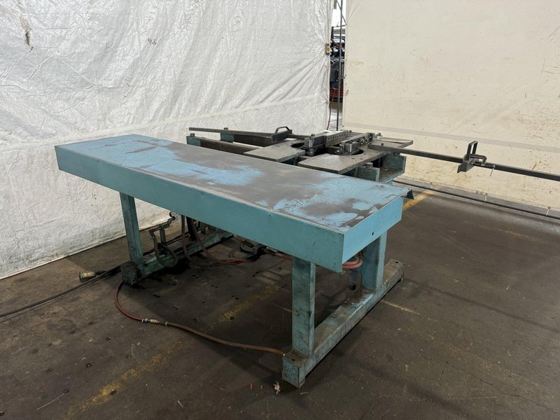 36" LUBOW DWB-2 DOUBLE END HORIZONTAL BENDER. STOCK # 0308822