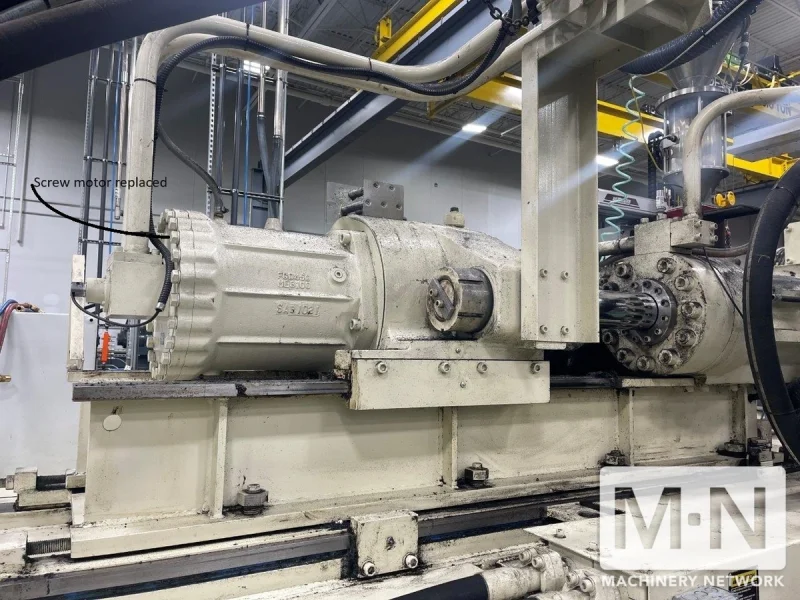 1000 TON 148 OZ UBE MODEL UZ1000 INJECTION MOLDING MACHINE MFG 2013