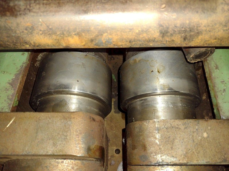 1981 KBC LIAN FENG MODEL #LF-40 2 DIE THREAD ROLLER IN-FEED &amp; THRU-FEED: STOCK #19189