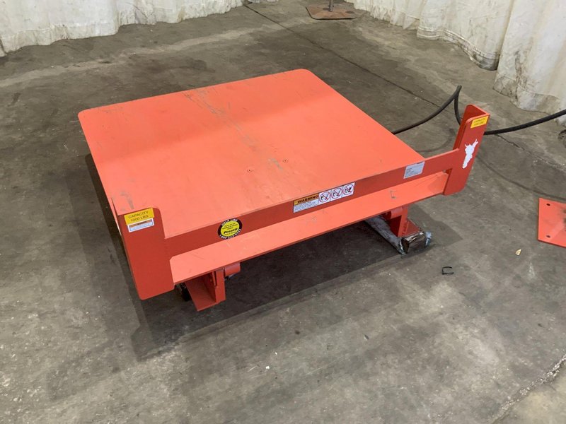48" X 48" PRESTO ECOA AT10-4848 PNEUMATIC LIFT TABLE: STOCK #81078