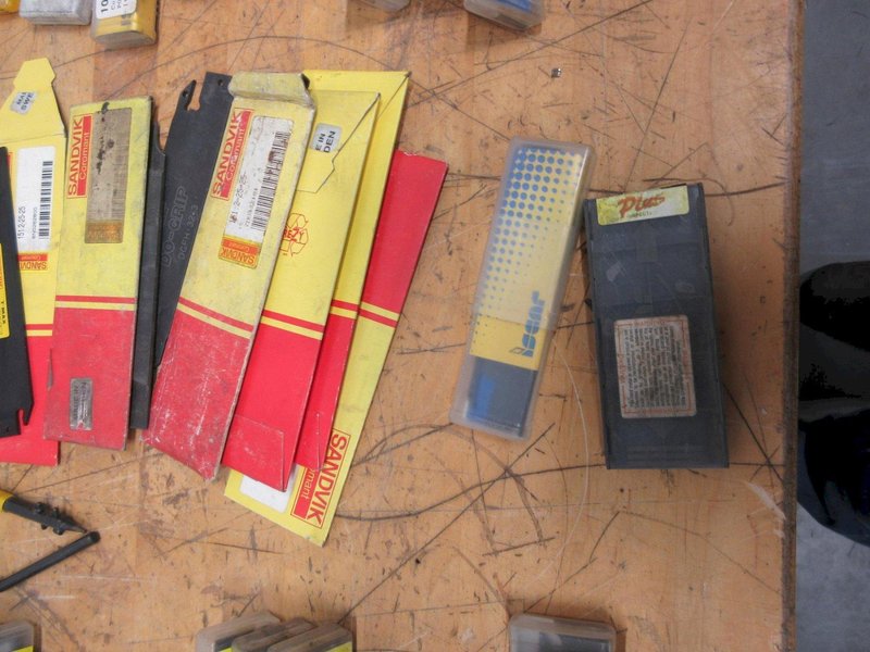 Cutoff Holders and Inserts, Iscar, Sandvik, Kennametal,  **Mostly New**- Auction Item