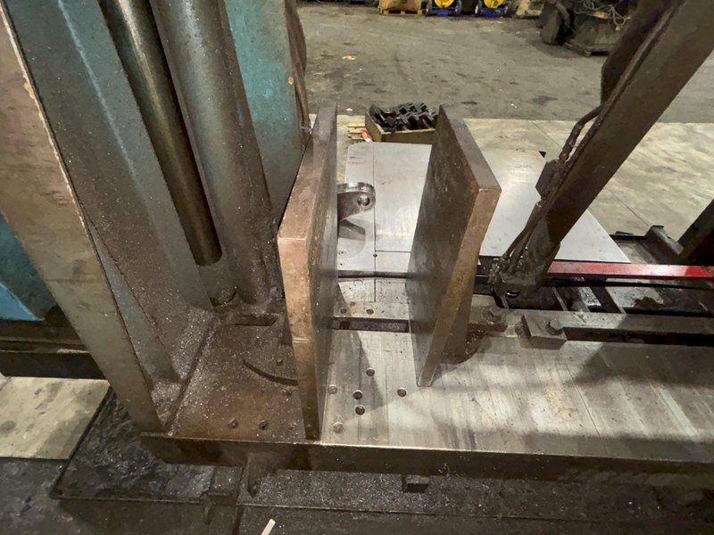 30&quot; X 36&quot; W.F. WELLS MODEL G-30-II HORIZONTAL BANDSAW: STOCK #23678