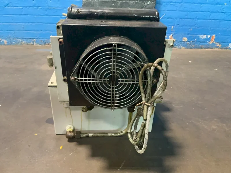 NIPPON OIL PUMP TROCHOID PUMP AND MOTOR  -  TOP-1ME200-SB