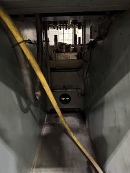 630 TON AIDA KNUCKLE JOINT PRESS