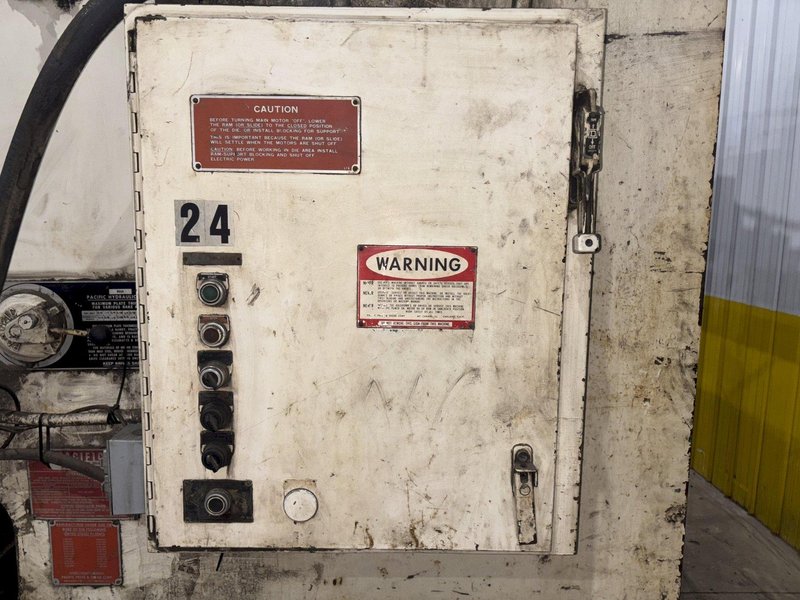 14' x 1/2" PACIFIC MODEL #500R HYDRAULIC POWER SHEAR WITH BACK GAUGE: STOCK #22940