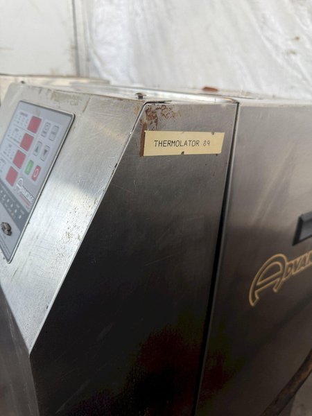 ADVANTAGE ENGINEERING WATER-CIRCULATING TEMPERATURE CONTROL UNIT. STOCK # 1115924