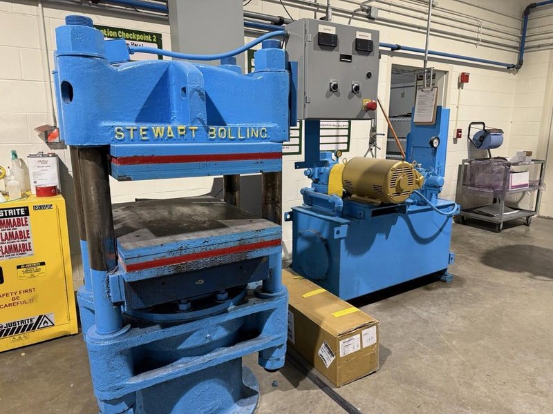 Stewart Bolling 200 Ton Heated Hydraulic Press with 24″ × 34″ × 9″ Platens – Refurbished Controls &amp; Pump