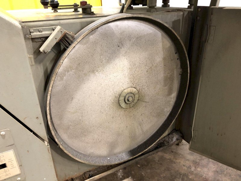 36" GROB MODEL #4V-36 VERTICAL BAND SAW: STOCK #17576