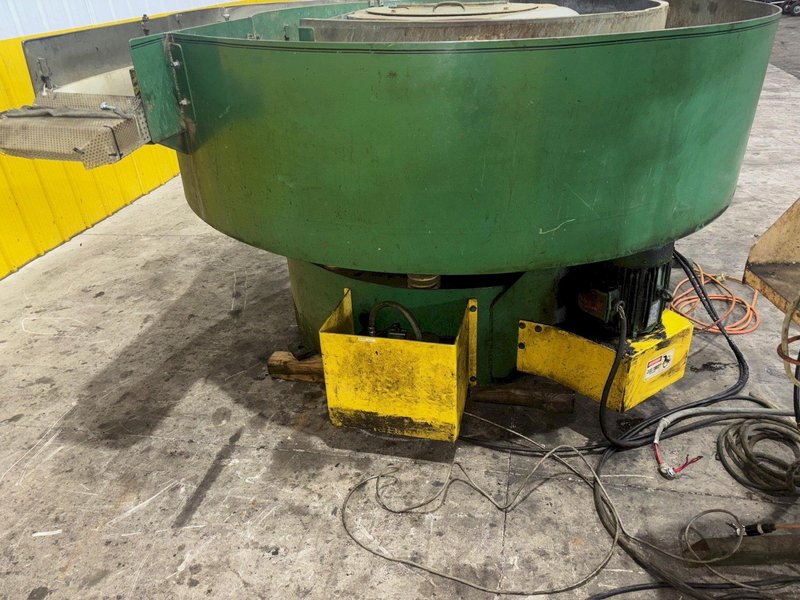 VL/RAMPE MODEL #SB-8 DUAL MEDIA VIBRATORY DEBURRING MACHINE: YOBRO #23875