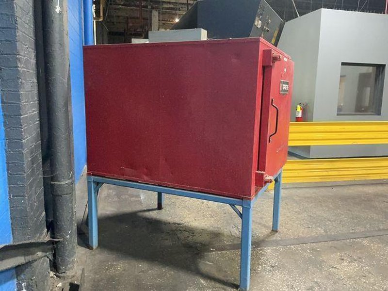 GRIEVE 500* F ELECTRIC DRYING OVEN  -  AG-500