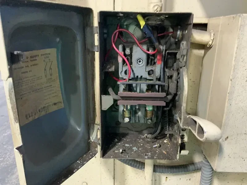 GEHNRICH 1000 DEG. F ELECTRIC OVEN