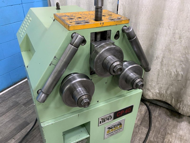 2" X 2" X 1/4" EAGLE MODEL CP- 40 ANGLE ROLLS: STOCK #81333