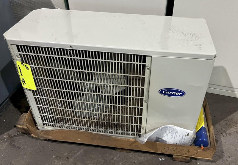 300 PSI United Technologies Carrier Model #38BK018300 Package Heat Pump: YOBRO #24461