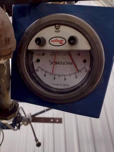 NORDSON PASS-THROUGH POWDER COATING SPRAY MACHINE: STOCK #18734