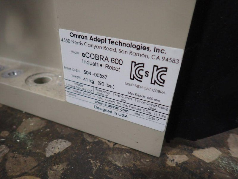 OMRON INDUSTRIAL ROBOT   -  ECOBRA 600