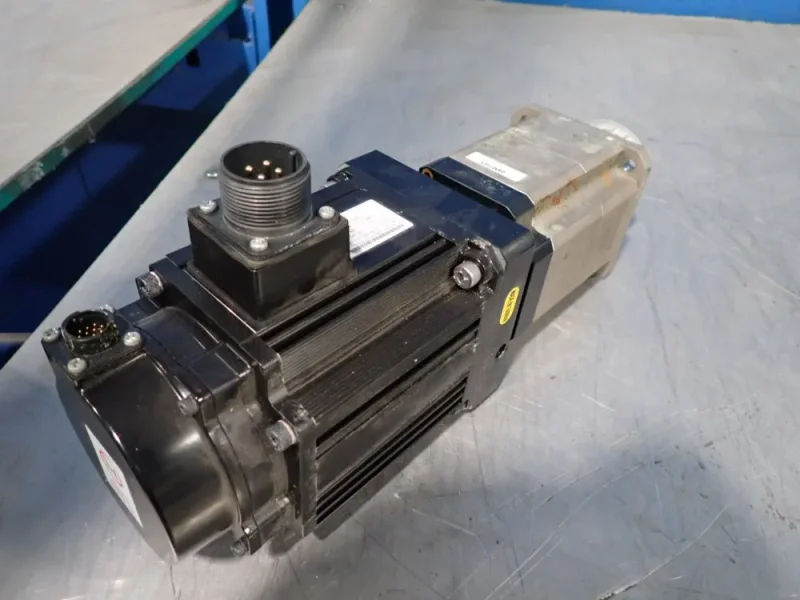 YASKAWA ELECTRIC 1500 RPM AC SERVO MOTOR   -  SGMSV-10D3A61
