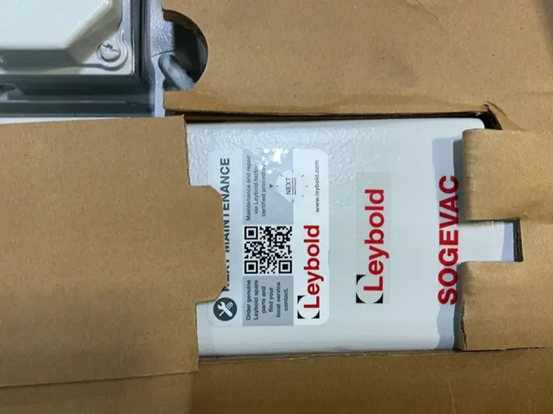 LEYBOLD SOGEVAC SV40B VACUUM PUMP   -  S170852