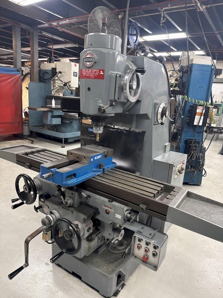 SHIZOUKA Heavy Duty 40 Taper Vertical Milling Machine