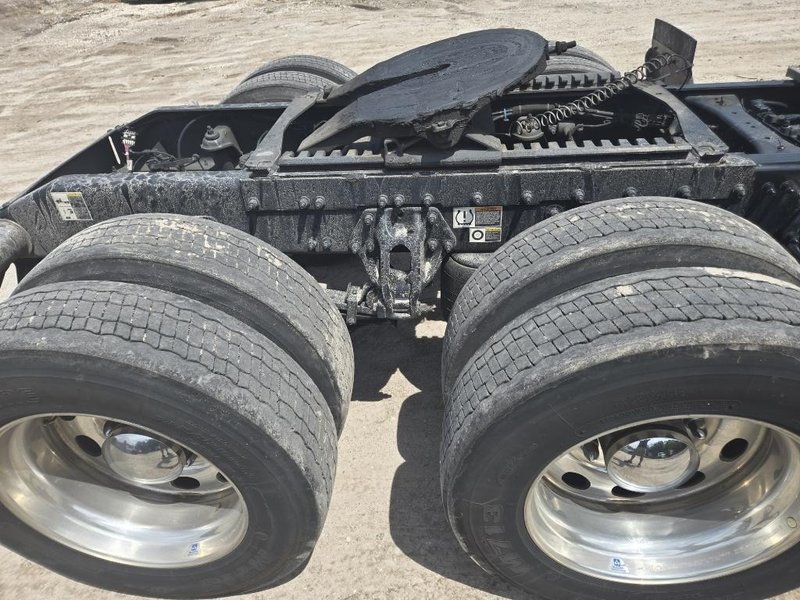 2023 Peterbilt 389 1XPXD49X1PD890715