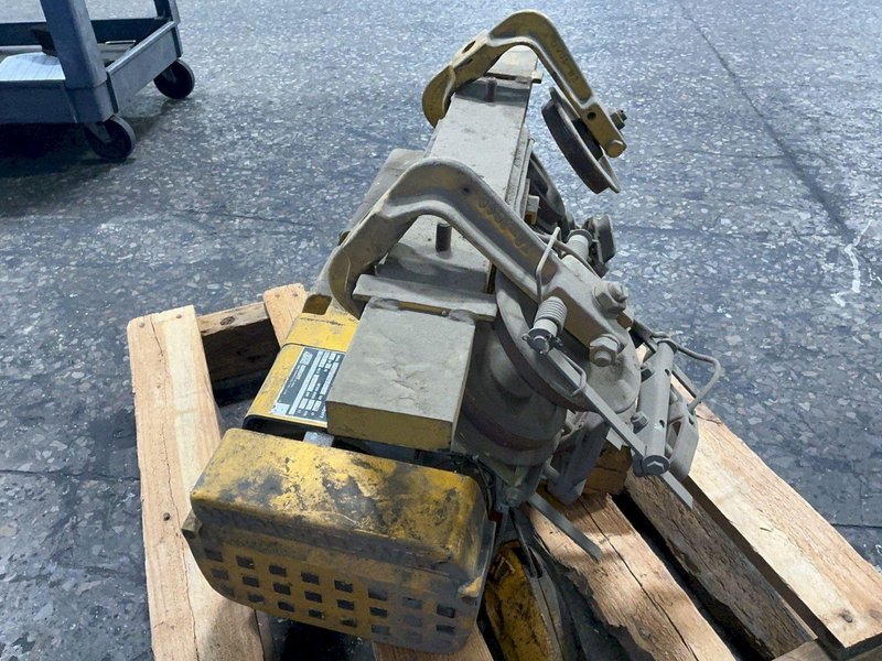 ACCO WRIGHT 1000 LBS HOIST