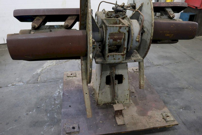 4000 LB X 18 AMERICAN DOUBLE END COIL REEL:  STOCK #67397