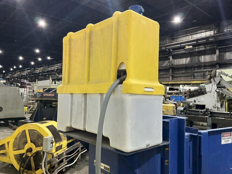 55 GALLON DRUM VESTIL HYDRAULIC CRUSHER &amp; COMPACTOR, MODEL #WBB3147055: YOBRO #24913