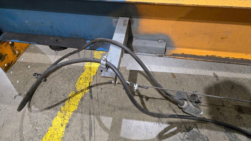 EATON 1/2 TON JIB CRANE USED