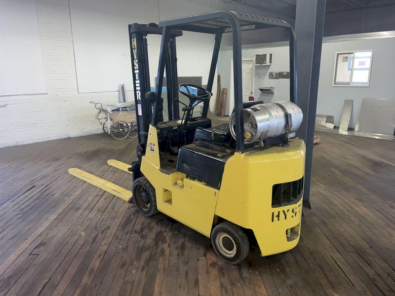 3,000 LBS CAPACITY HYSTER S30XL FORKLIFT: YOBRO #24396