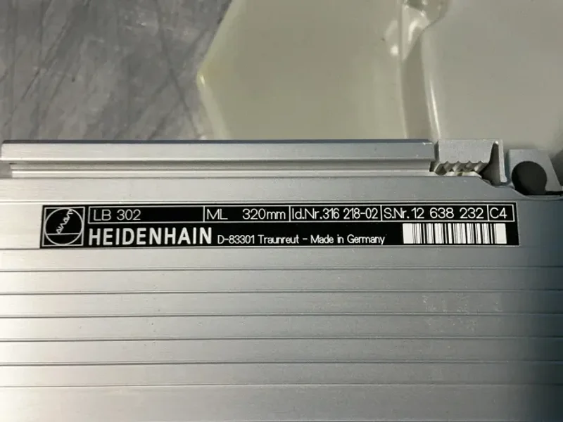HEIDENHAIN LINEAR ENCODER SET  -  LB 302