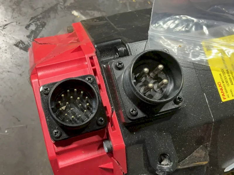 FANUC 2000RPM AC SERVO MOTOR  -  A06B-0166-B675#3000