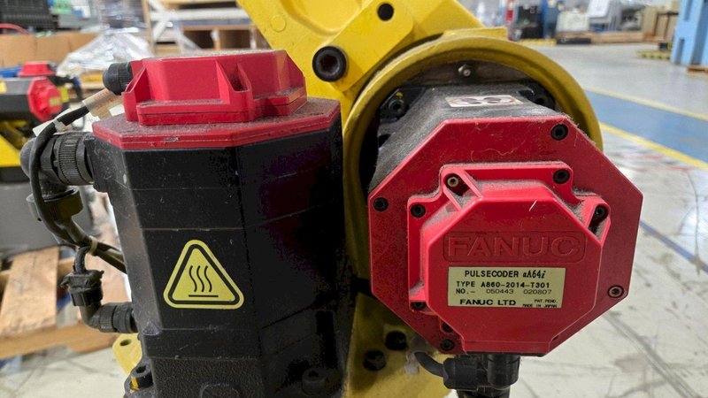 M-6IB ROBOT / R-J3IB CONTROLLER USED