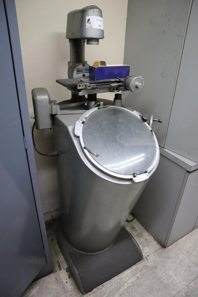 Scherr Tumico 14" Standing Optical Comparator, Manual Stage, 10X and 20X Lens- Auction Item