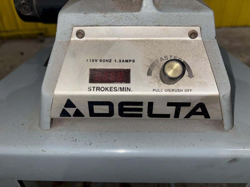 18" DELTA MODEL #40-604 SCROLL SAW: STOCK 23375