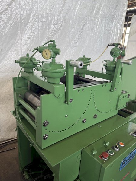 8,000 LB X 18" X .187" REGAL COIL CRADLE &amp; STRAIGHTENER. STOCK #1227024