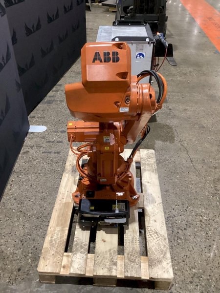 ABB IRB 2600 M2004 Robot w/ IRC5 Controls, Missing Cable Set USED