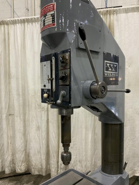 32" WILTON MODEL #32100 SINGLE SPINDLE DRILL: STOCK #81057
